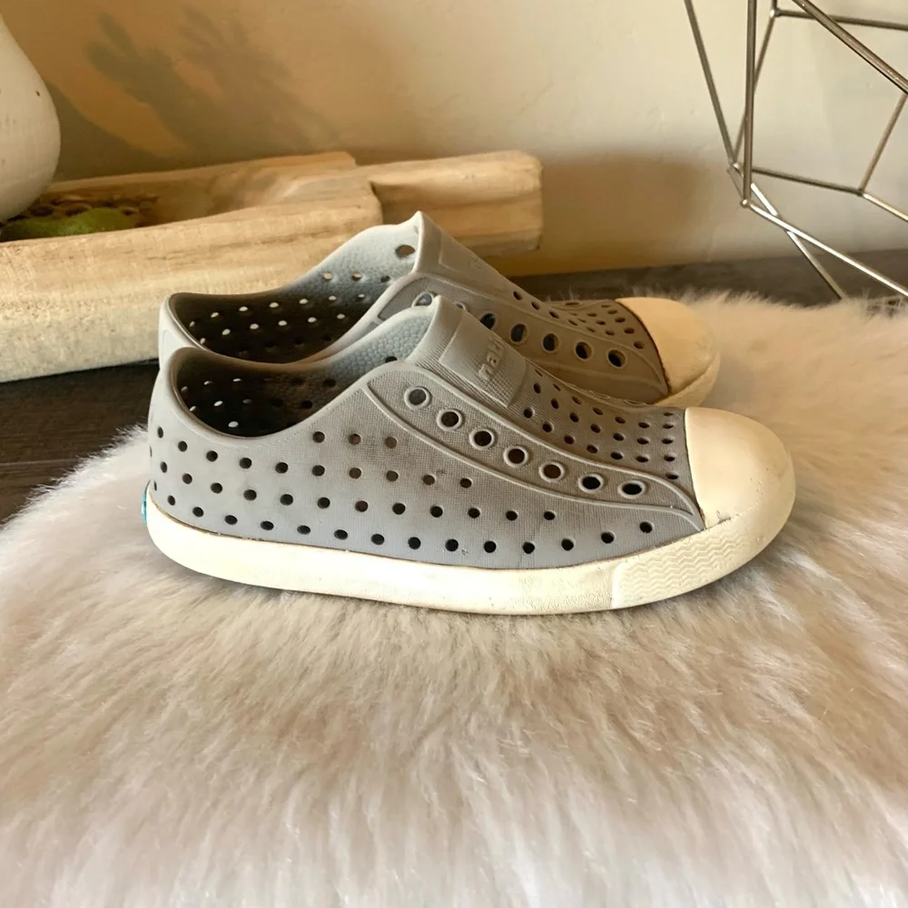 NATIVE Jefferson Shoes